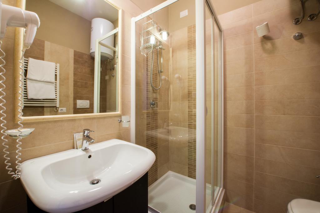 Le Dimore Del Re Trani Habitación foto